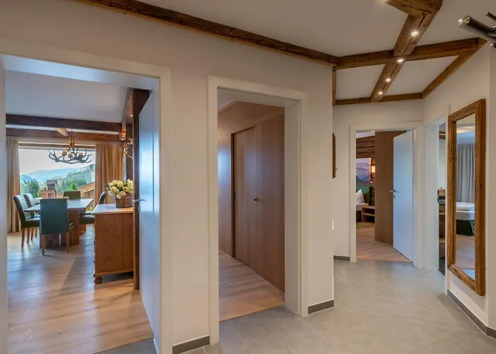 Haus Widmoos アパート *